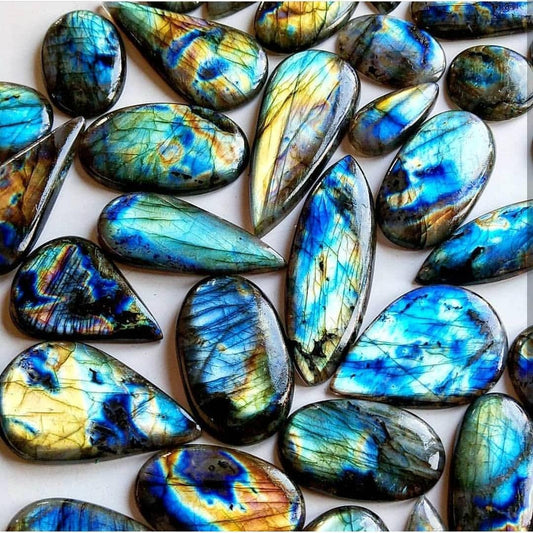 Crystal of Transformation: Discovering the Benefits of Labradorite