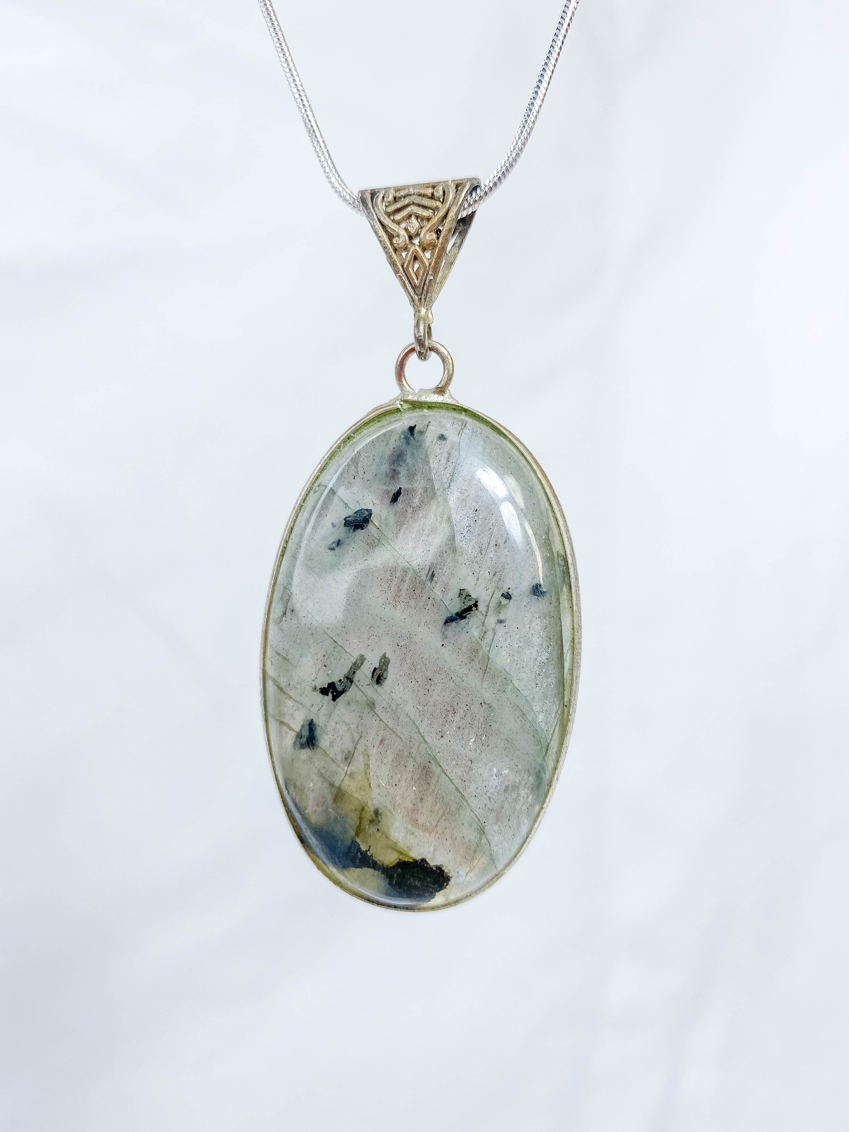 Labradorite Pendant Sterling Silver