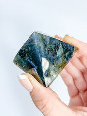 Labradorite Pyramid | Large