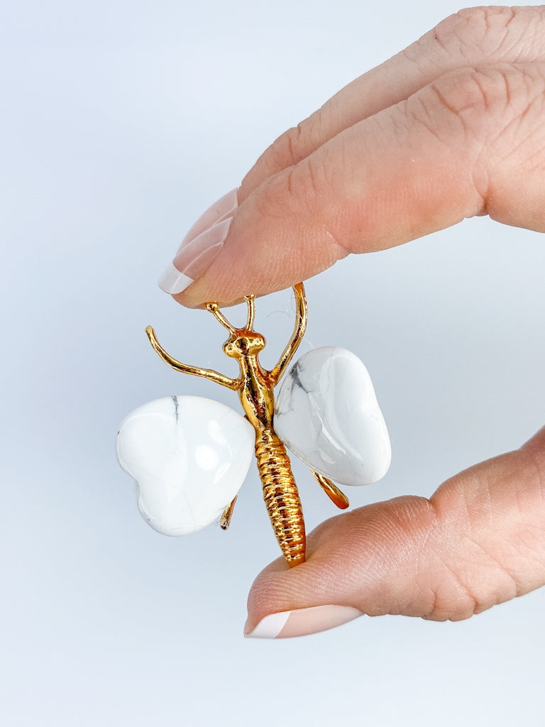 Howlite Dragonfly Carving