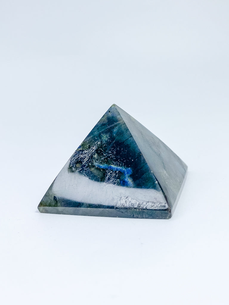 Labradorite Pyramid | Large