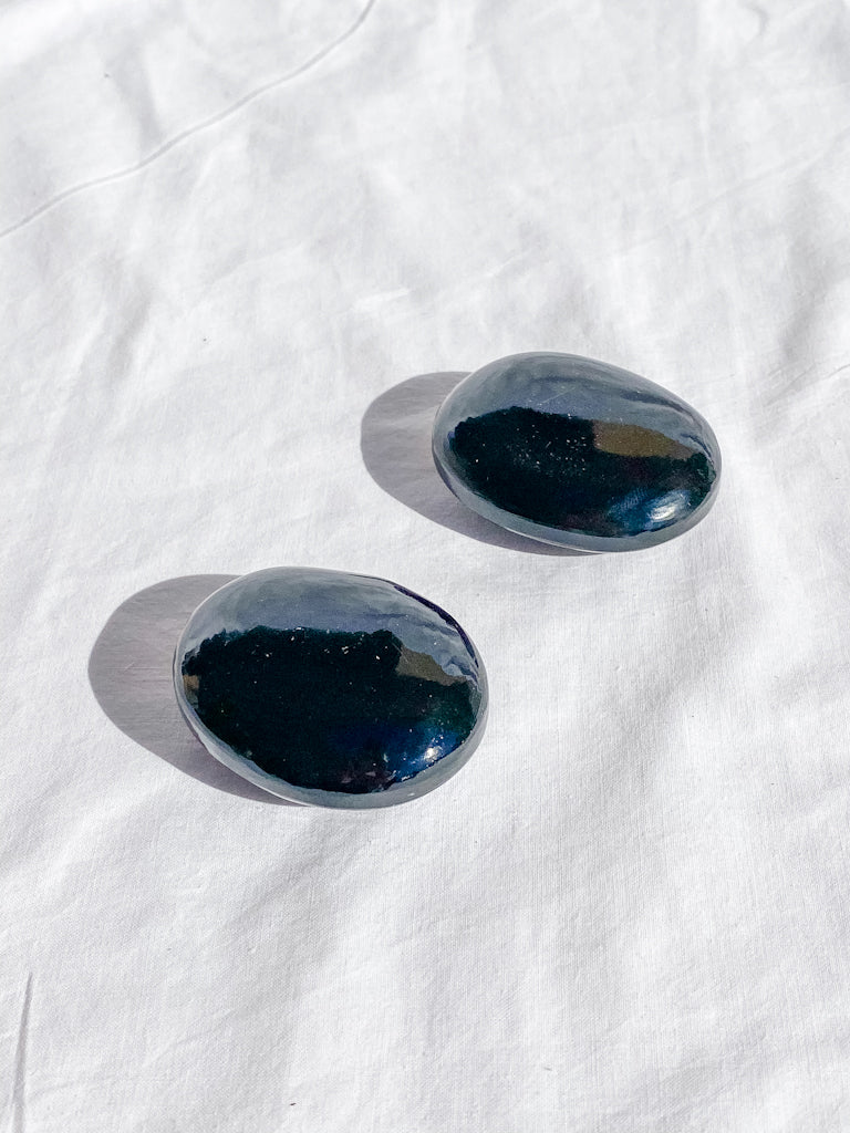 Black Obsidian Palm Stone 64g