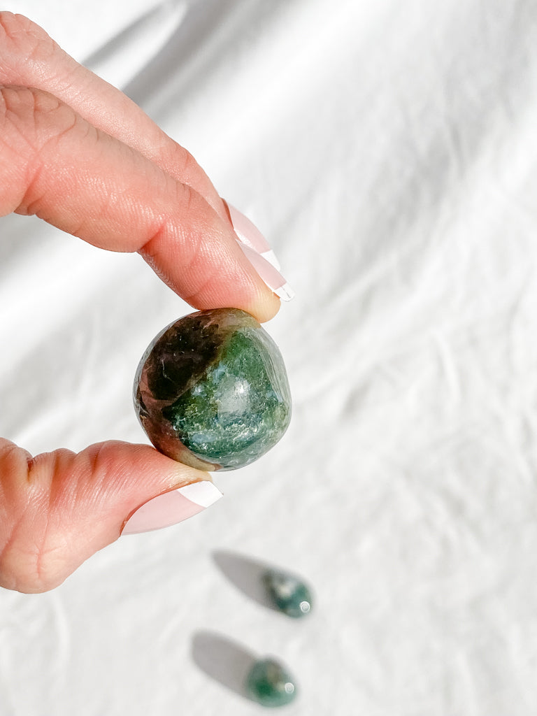 Green Moss Agate Tumbles | Medium