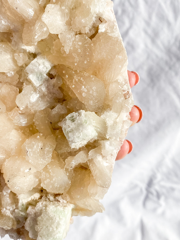 Apophyllite Stilbite Cluster 834g