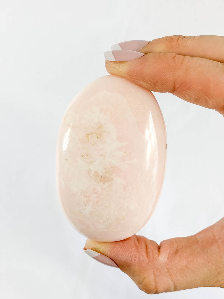 Mangano Calcite PalmStone | Medium