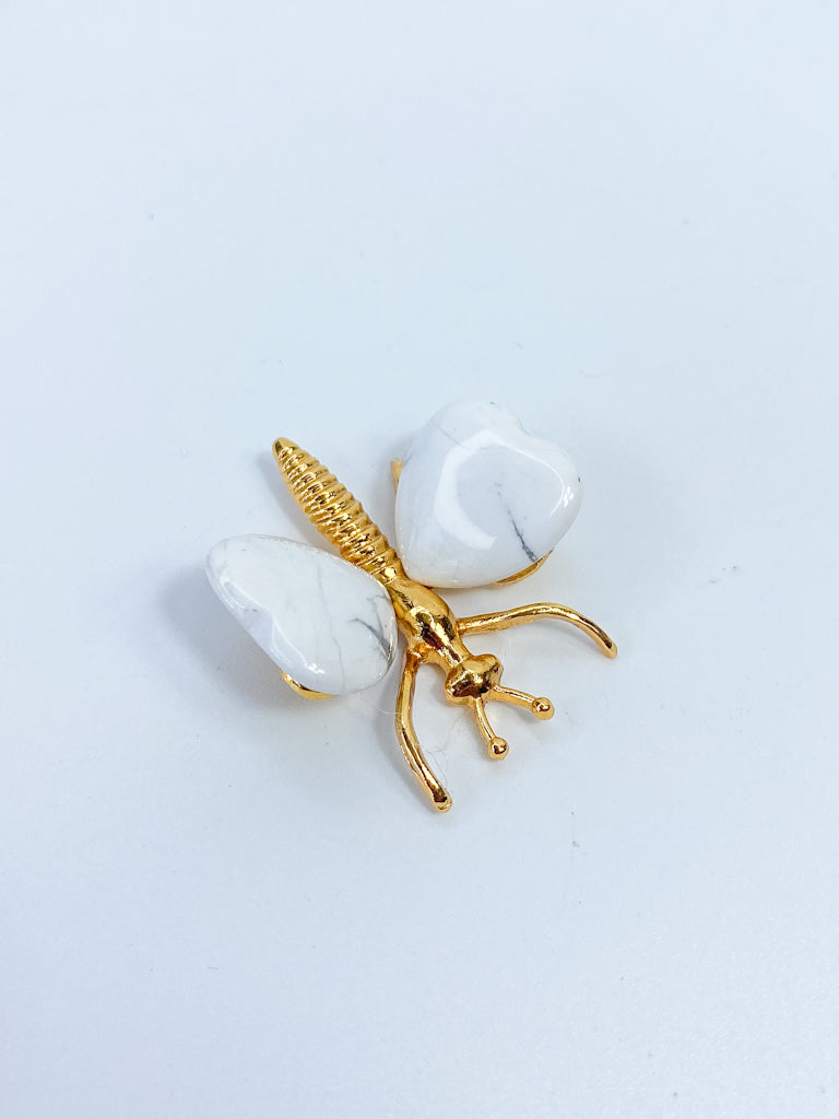 Howlite Dragonfly Carving