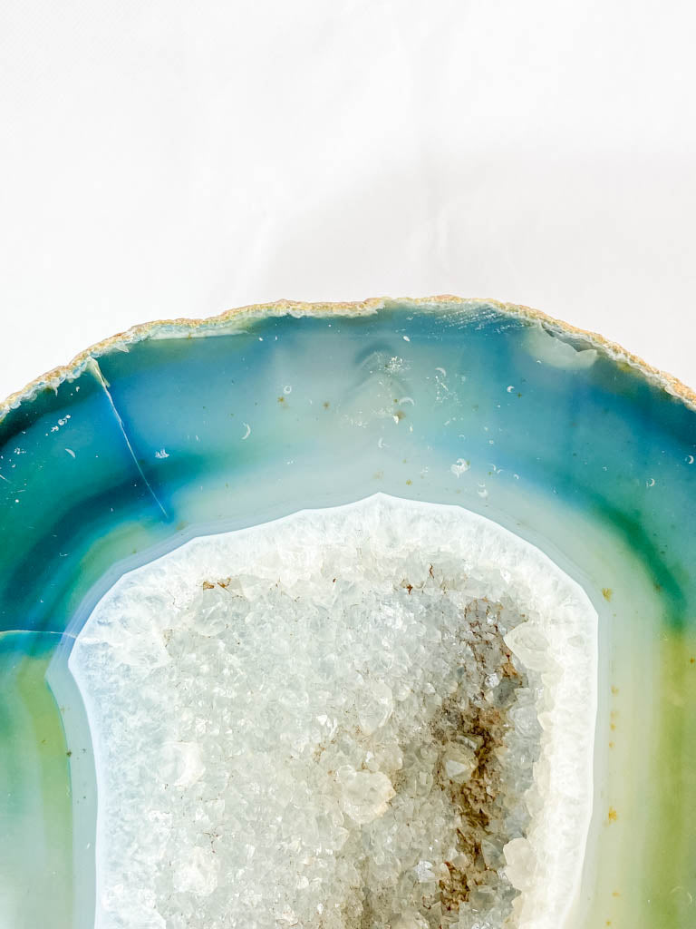 Blue Agate and Died Quartz CutBase Geode 4.8kg – Love Crystals