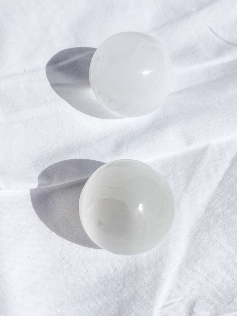 Selenite Sphere | Medium