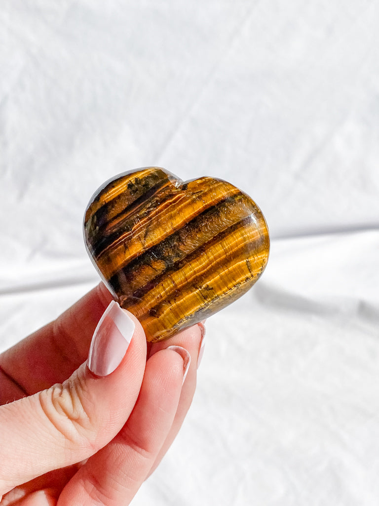 Tiger Eye Heart | Medium