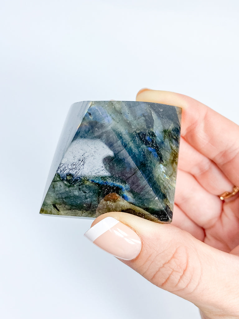 Labradorite Pyramid | Large