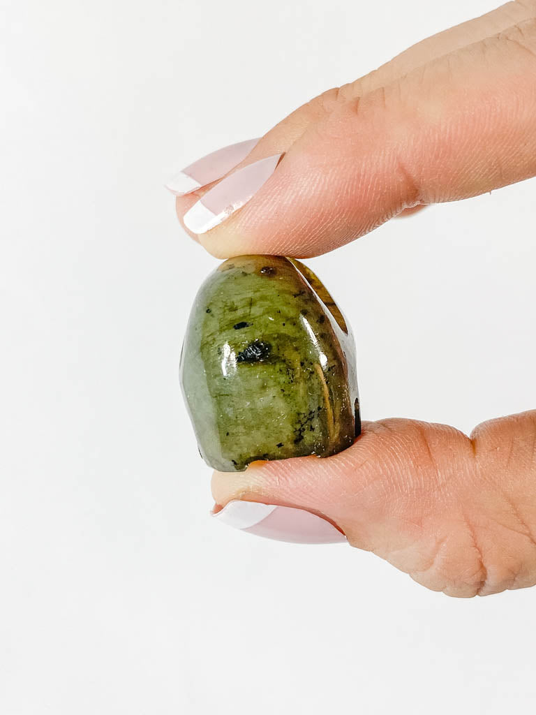 Labradorite Mini Skull