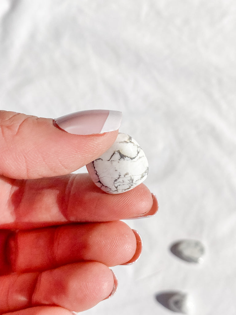 Howlite Tumbles | Mini