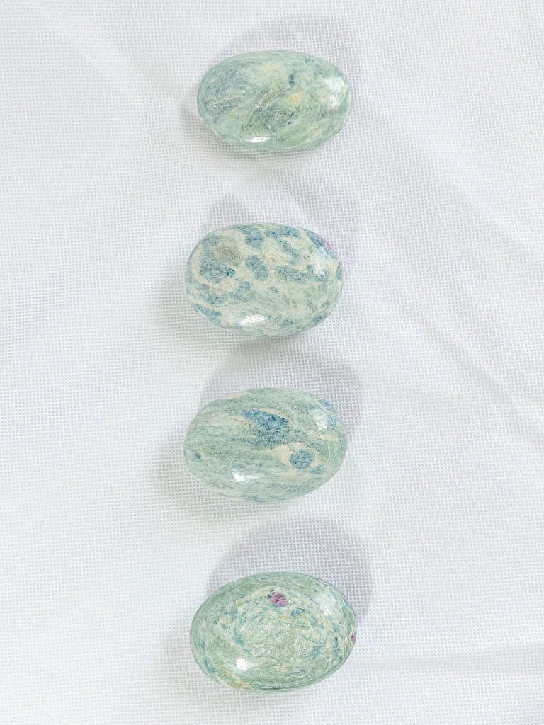 Fuchsite PalmStone | Medium