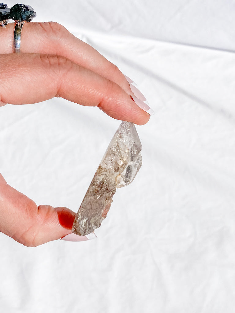 Lodolite Quartz with Inclusions 34g